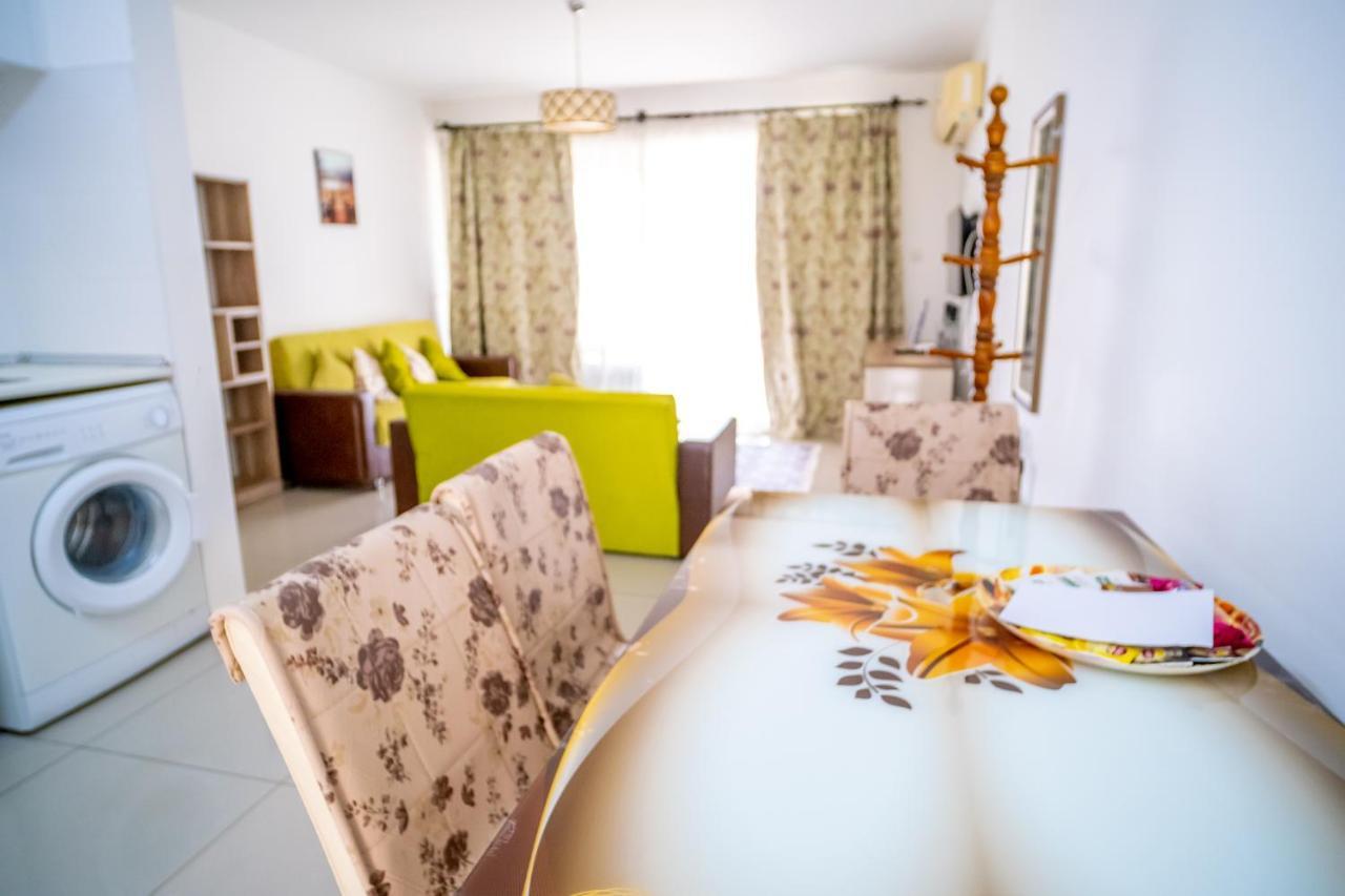 Spacious Three-Bedroom Apartment With Sea View A3 Kyrenia  Exterior foto