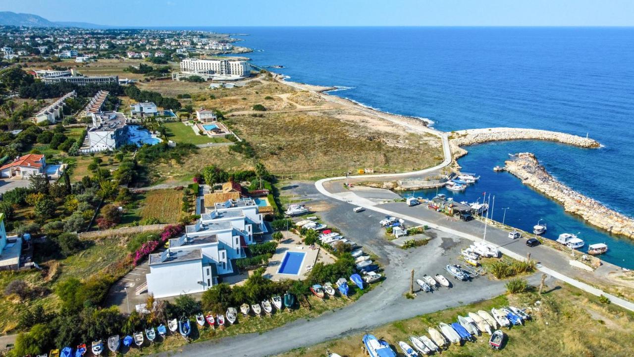 Spacious Three-Bedroom Apartment With Sea View A3 Kyrenia  Exterior foto